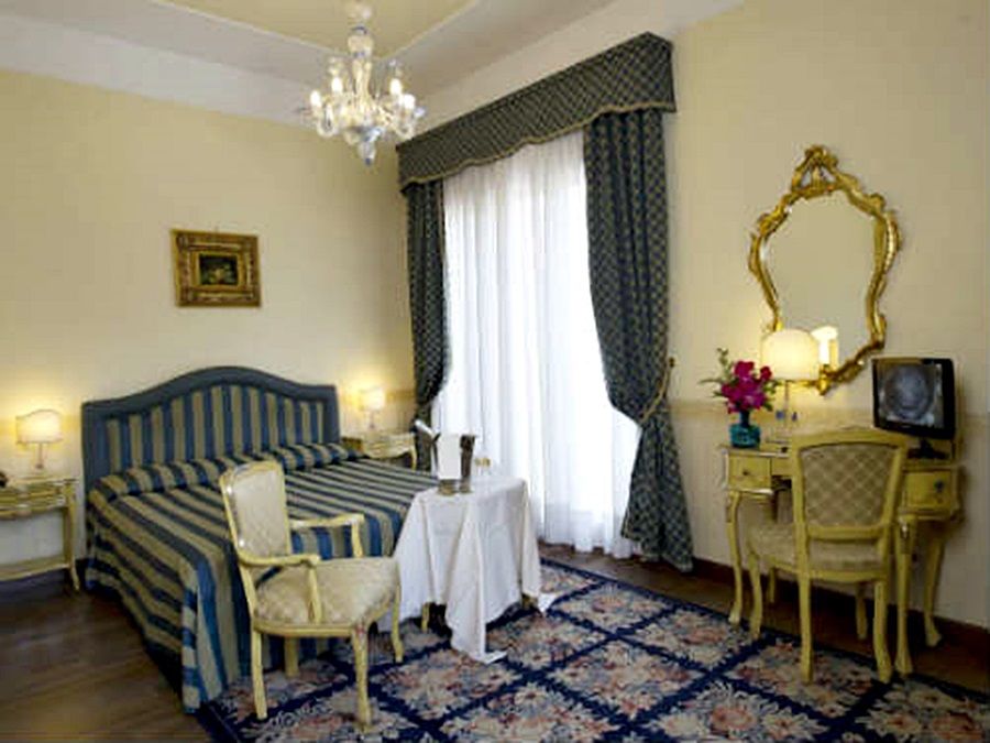 Hotel Villa Edera Venedig-Lido Exteriör bild
