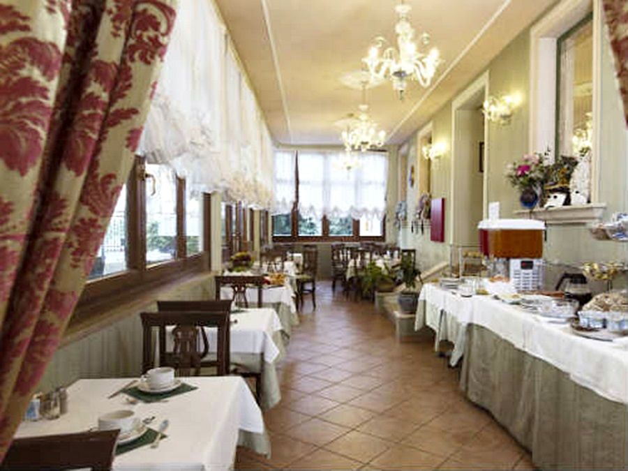 Hotel Villa Edera Venedig-Lido Exteriör bild